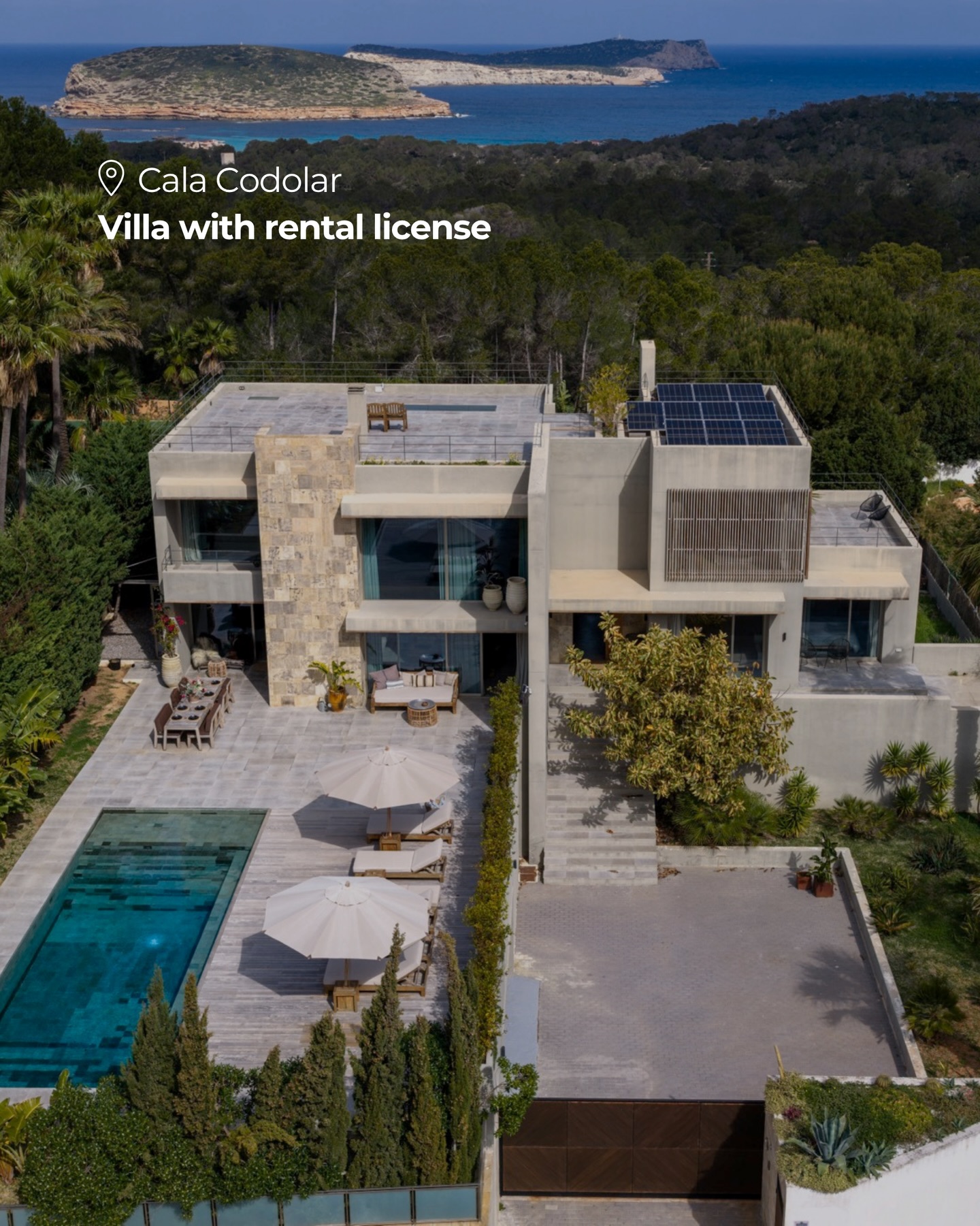Foto 37 van Design villa a short walk from the sea for sale in Cap Martinet, Ibiza